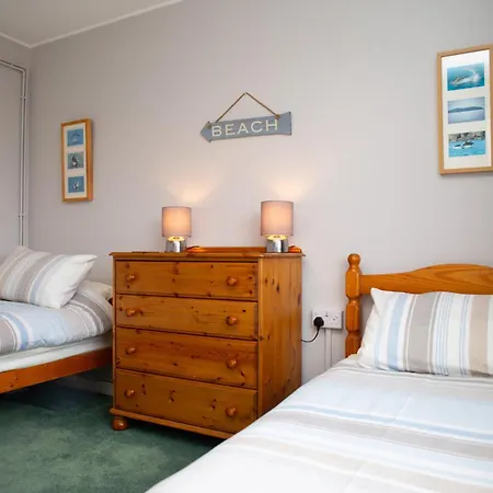 Puffins Nest Tenby Exterior photo